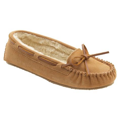 minnetonka slippers reviews